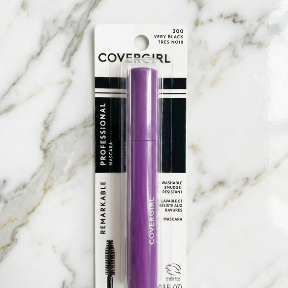 COVERGIRL Other - COVERGIRL Professional Mascara in Purple and Black
